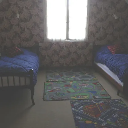 Denny Villa *